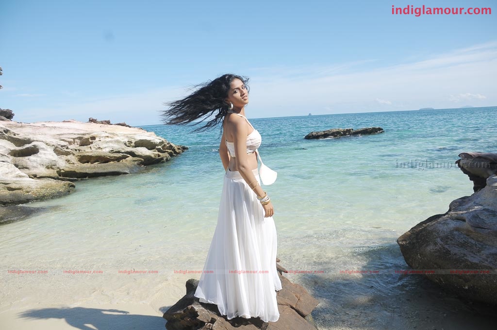 Yathumagi Movie hd photo