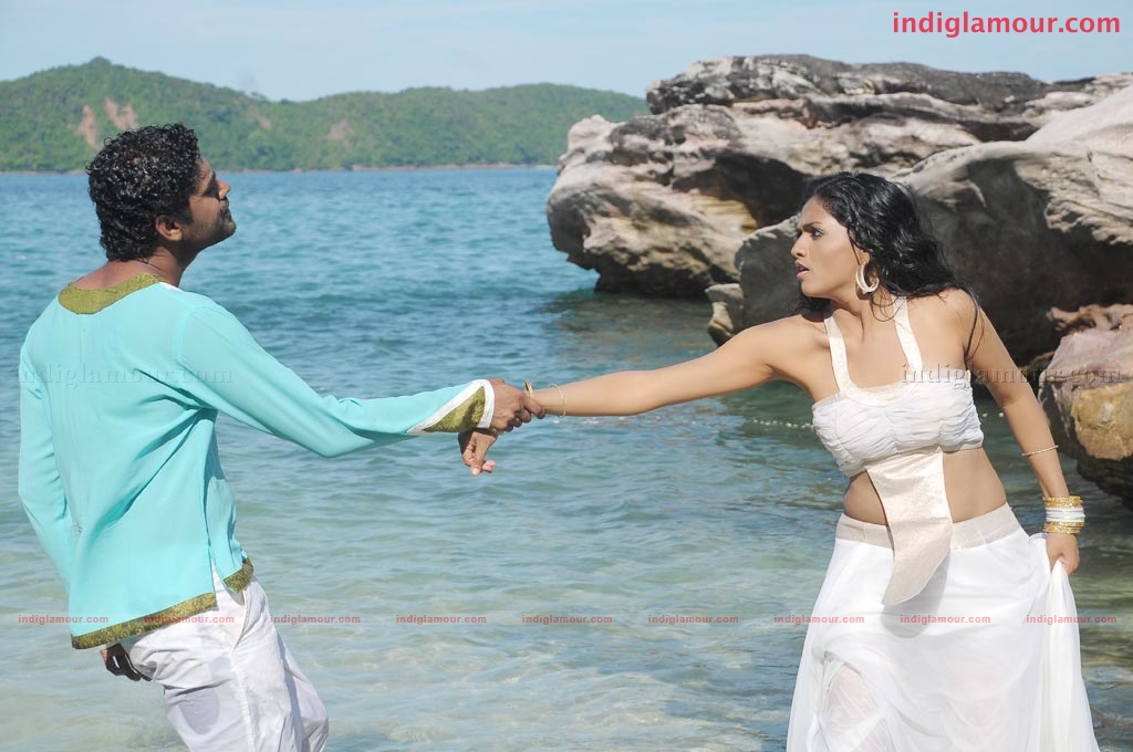 Yathumagi Movie hd photo