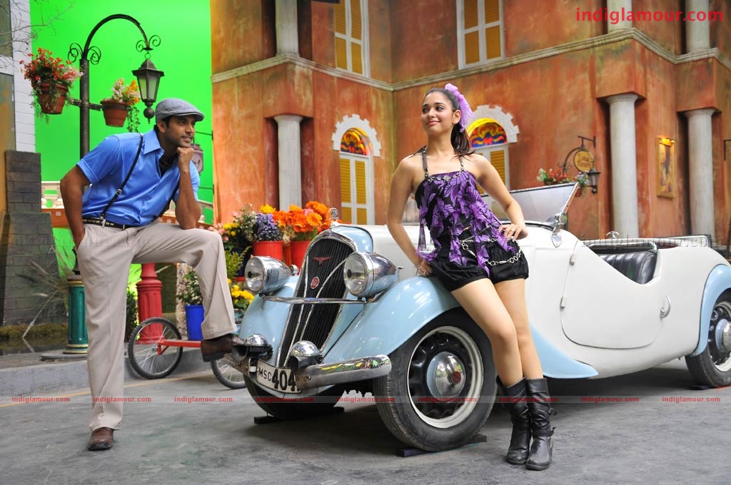 Thillalangadi Movie hd photo