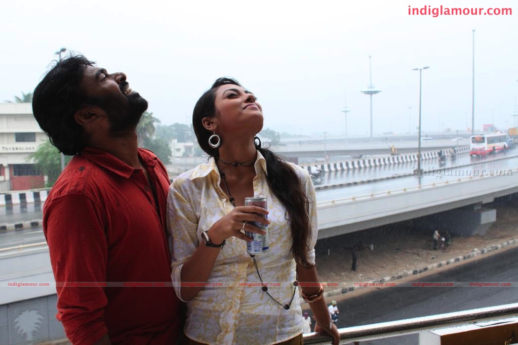 Mandhira Punnaga Movie hd photo