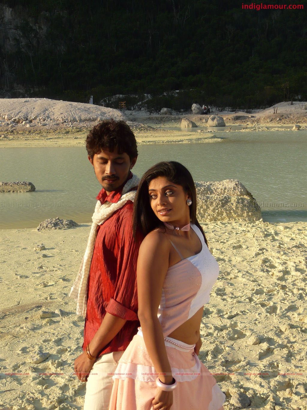 Kola Kolaya Mundhirika Movie hd photo