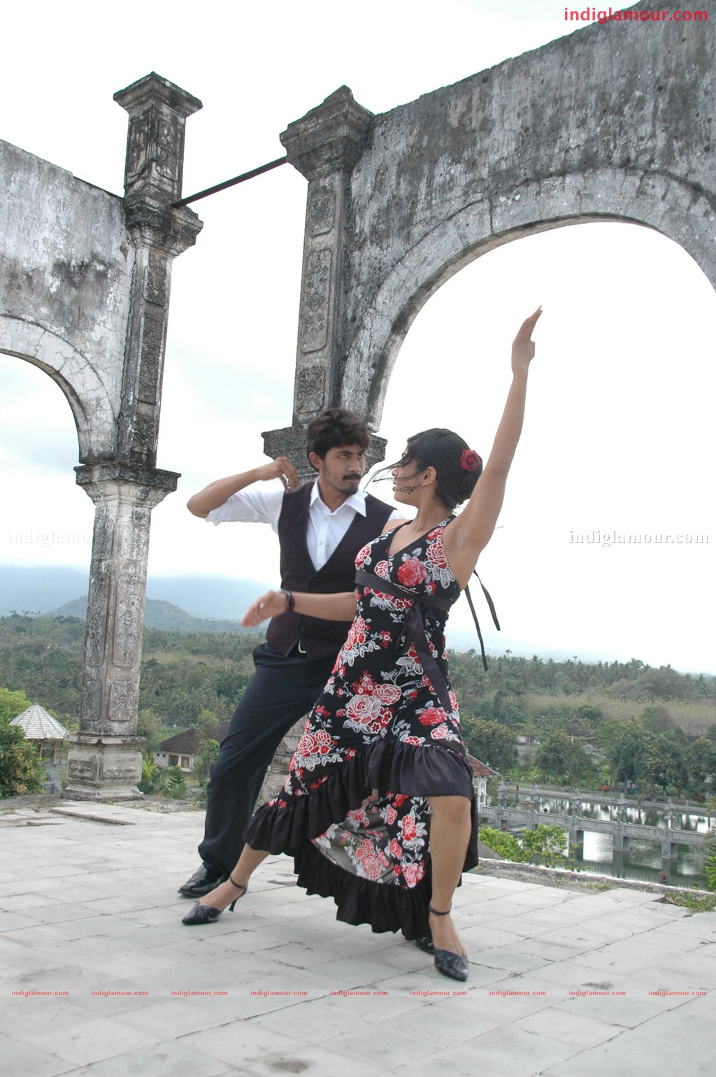 Kola Kolaya Mundhirika Movie hd photo