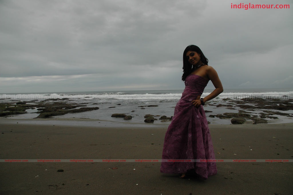 Kola Kolaya Mundhirika Movie hd photo