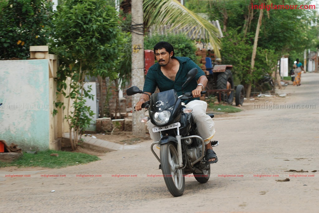Kola Kolaya Mundhirika Movie hd photo