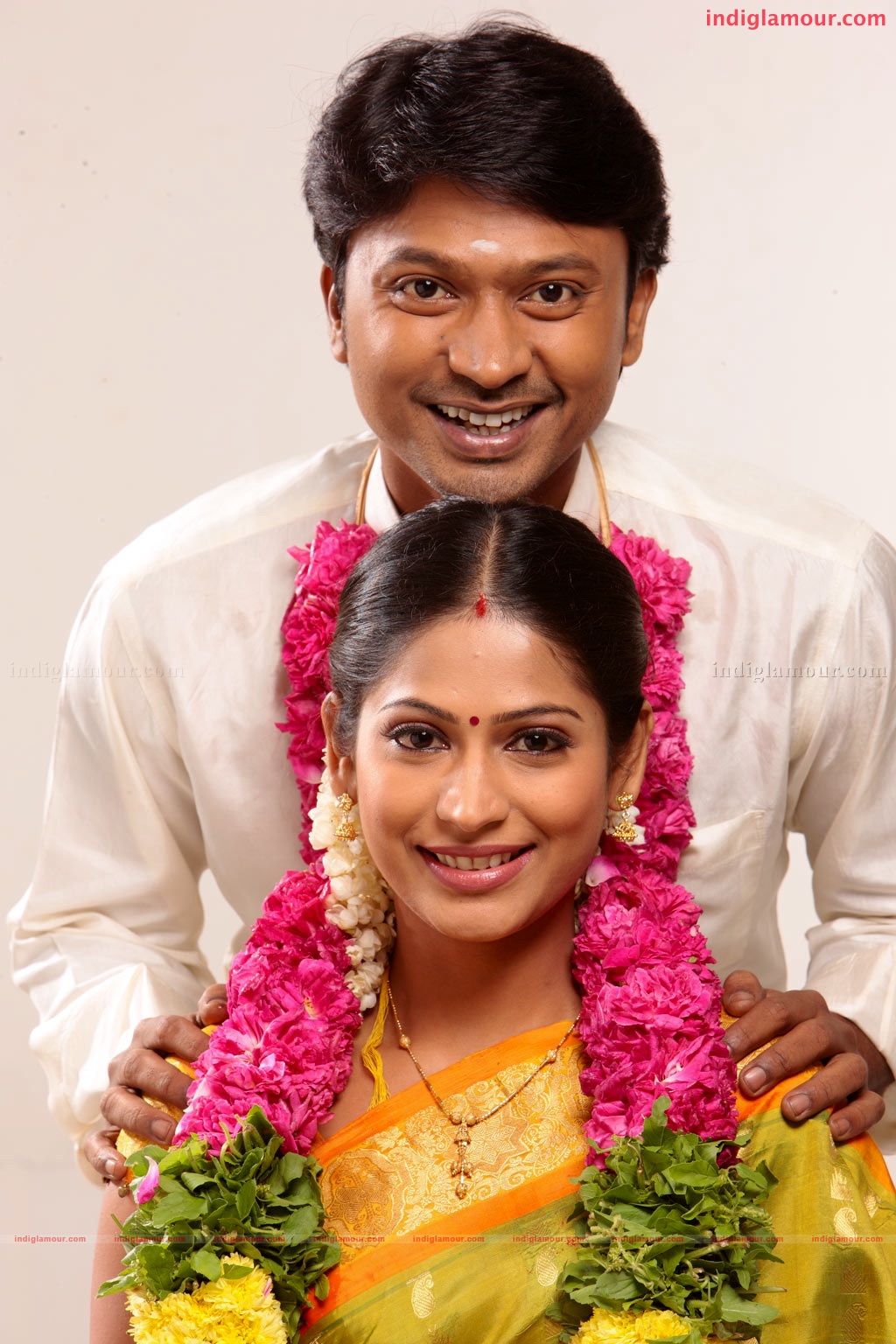 Katradhu Kalavu Movie hd photo