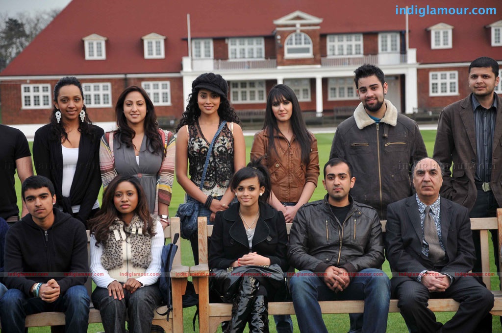 Chikku Bukku Movie hd photo