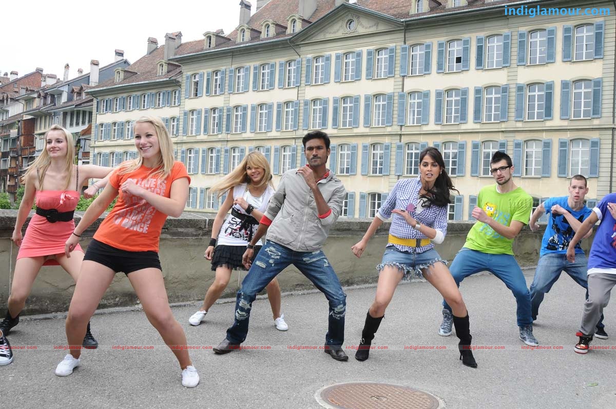 Uthama Puthiran Movie hd photo