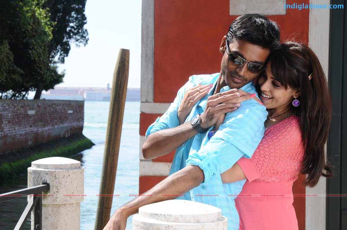 Uthama Puthiran Movie hd photo