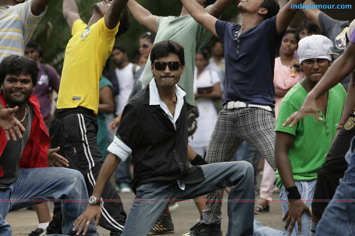 Uthama Puthiran Movie hd photo