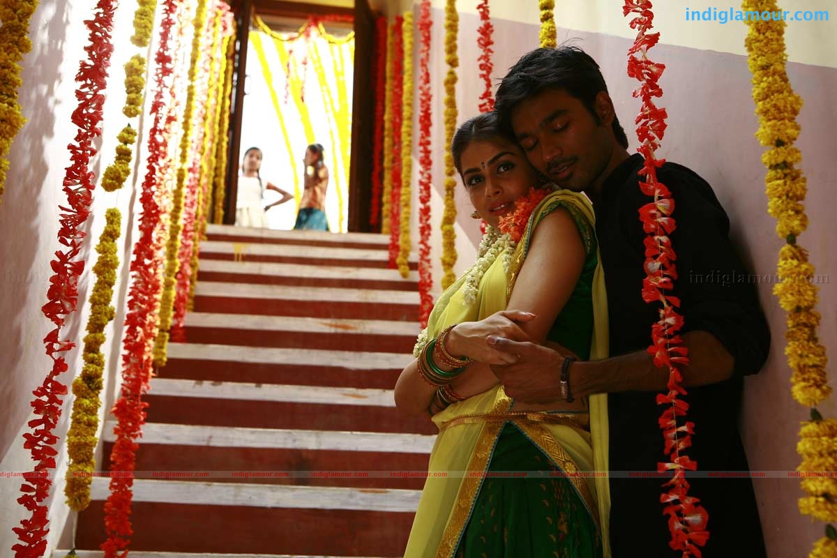 Uthama Puthiran Movie hd photo