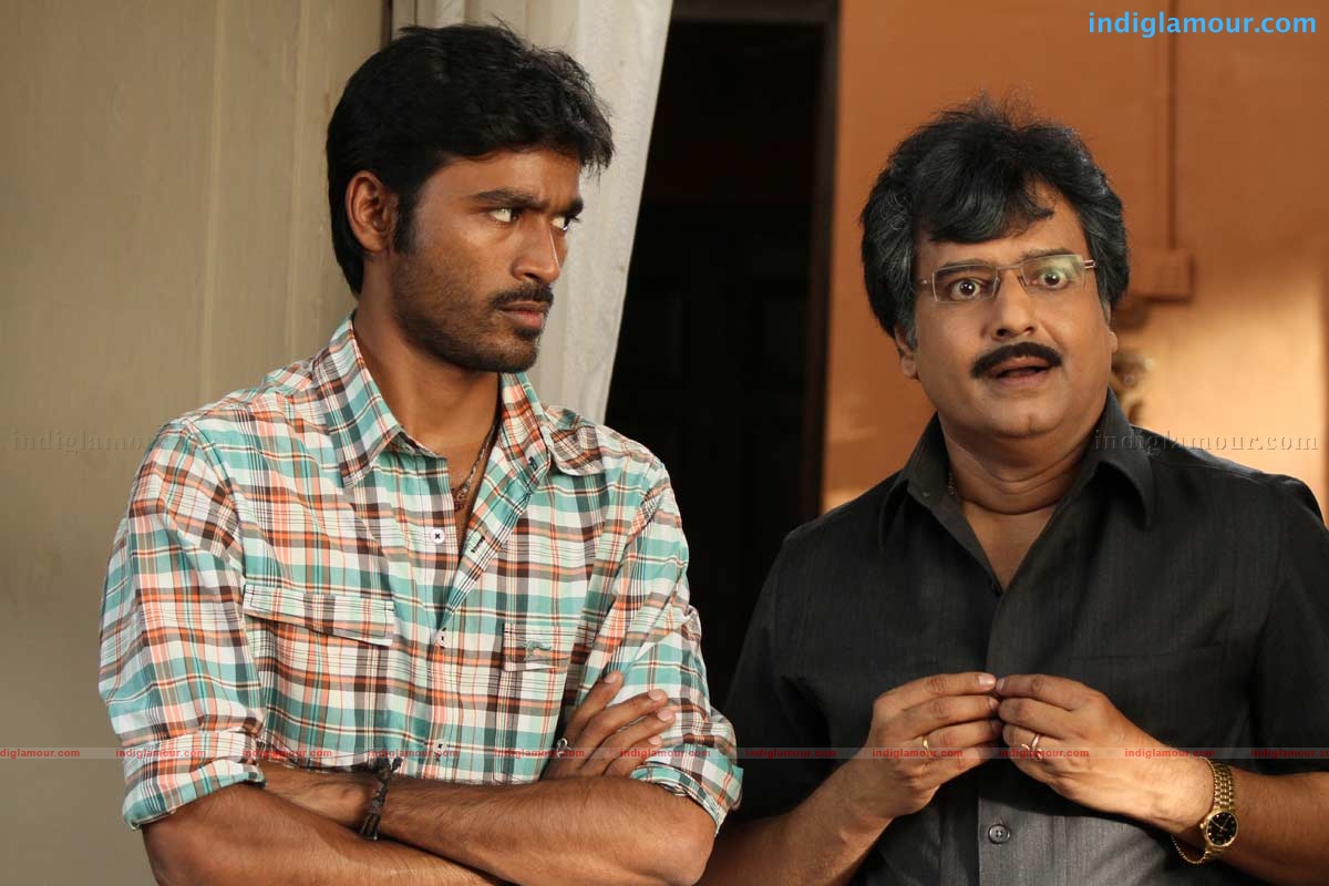 Uthama Puthiran Movie hd photo
