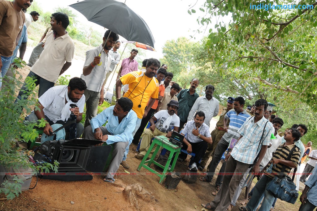 Konjam Veyil Konjam Mazhai Movie hd photo