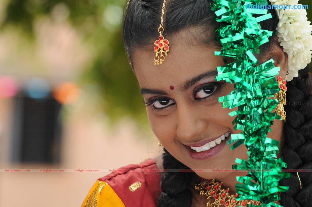 Konjam Veyil Konjam Mazhai Movie hd photo