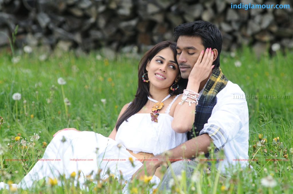 Uthamaputhiran Movie hd photo