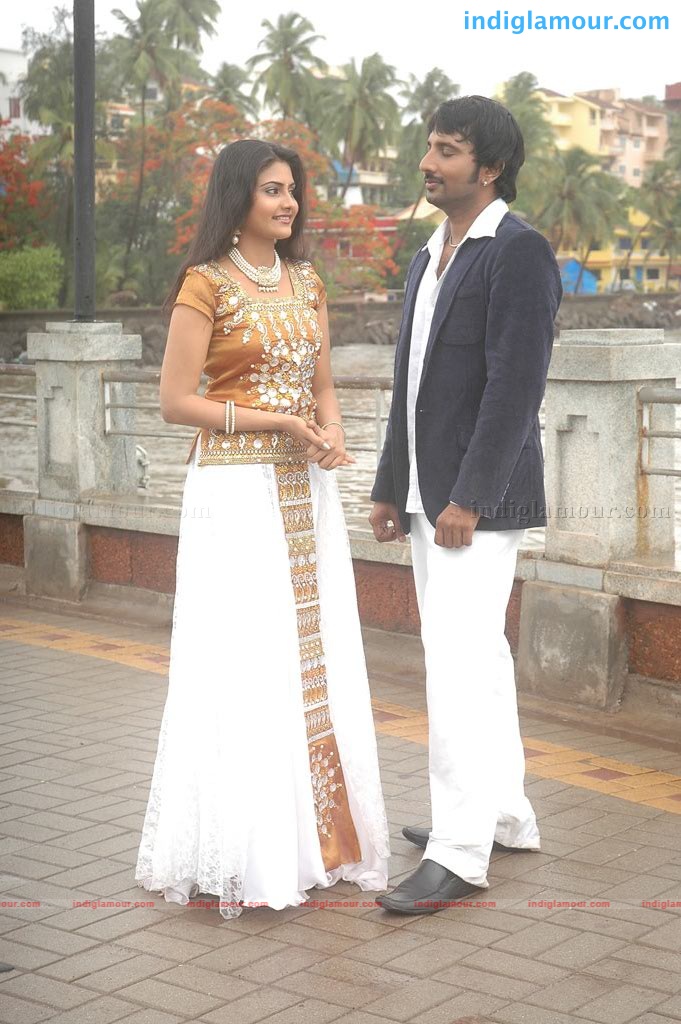 Ithanai Naalai Engirunthai Movie hd photo