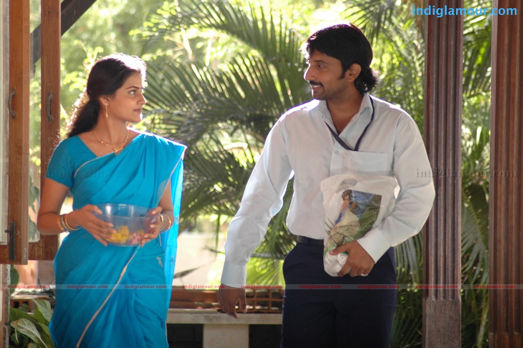 Ithanai Naalai Engirunthai Movie hd photo