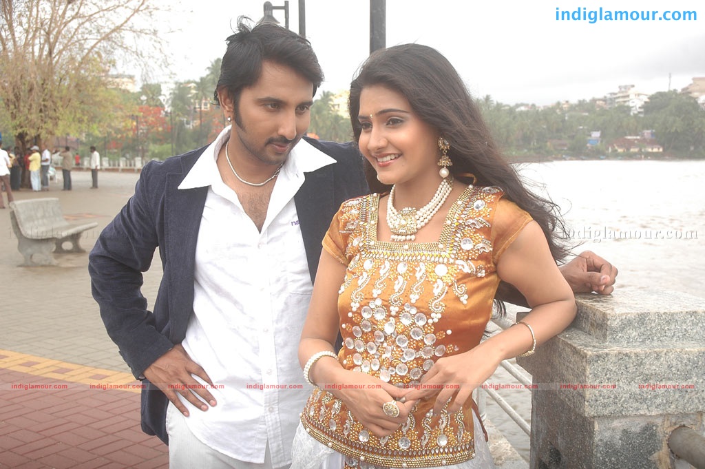 Ithanai Naalai Engirunthai Movie hd photo