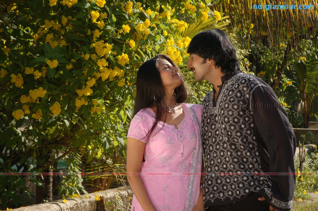 Ithanai Naalai Engirunthai Movie hd photo