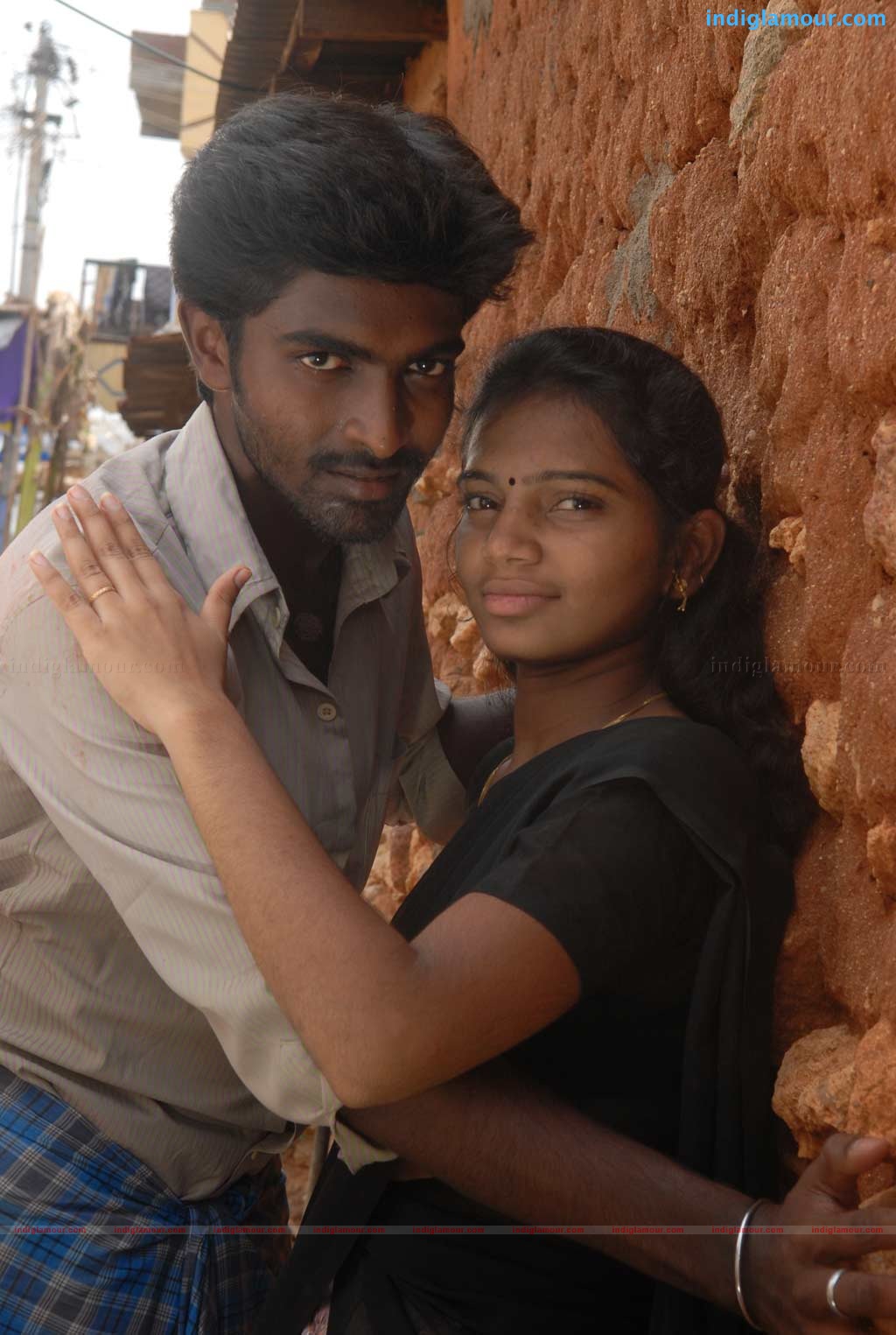 Mayavan Kadhal Movie hd photo