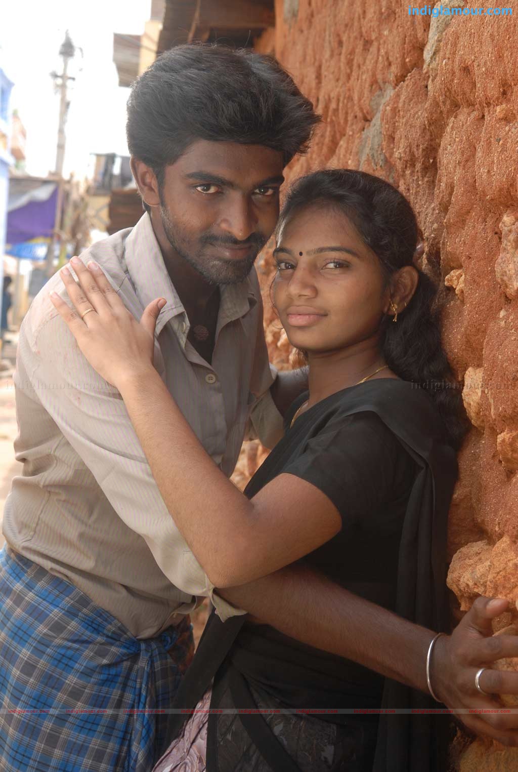 Mayavan Kadhal Movie hd photo
