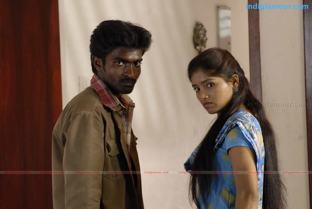 Mayavan Kadhal Movie hd photo