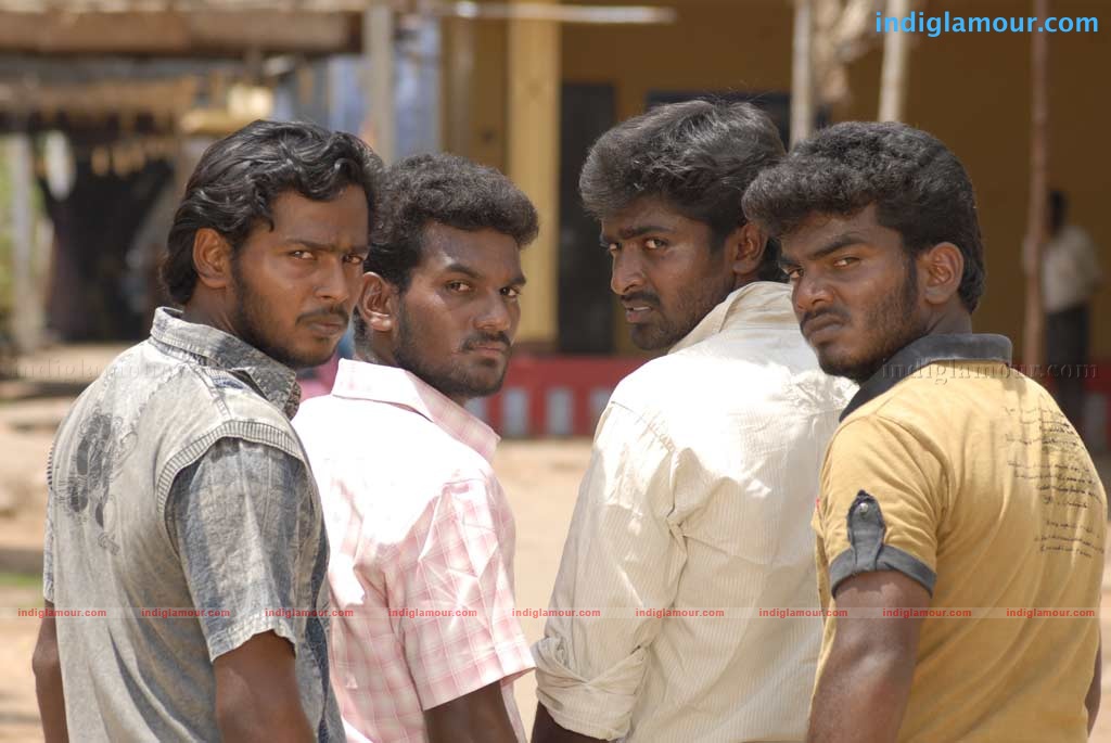 Mayavan Kadhal Movie hd photo