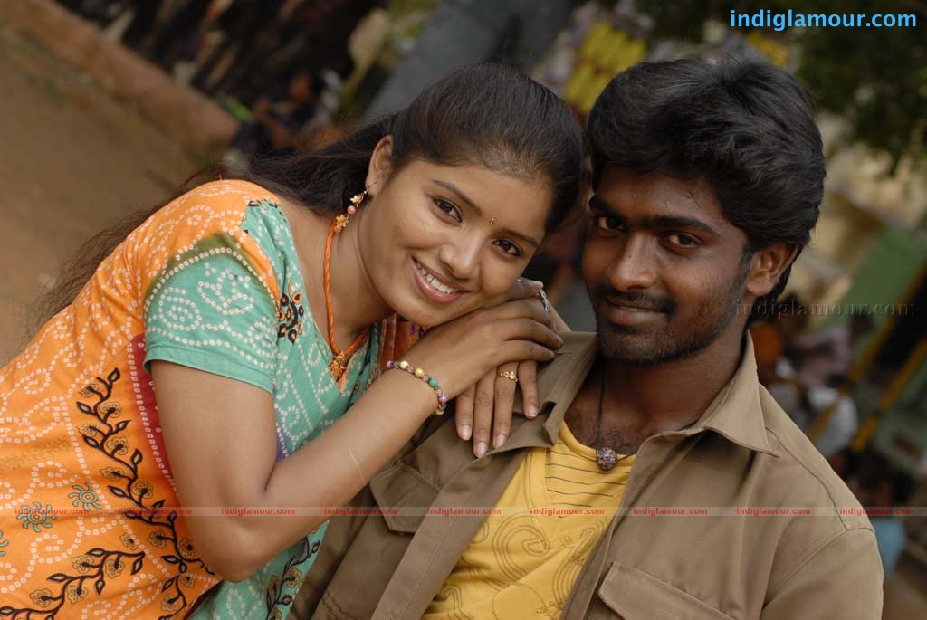 Mayavan Kadhal Movie hd photo