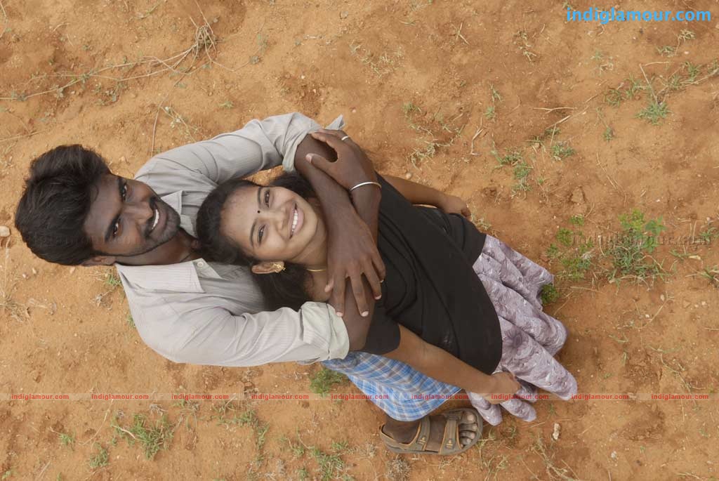 Mayavan Kadhal Movie hd photo