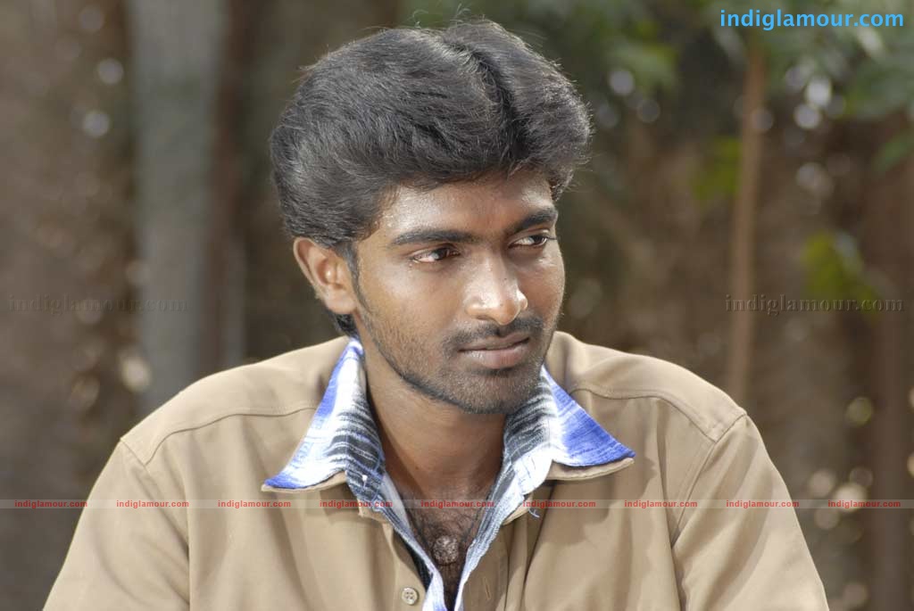 Mayavan Kadhal Movie hd photo