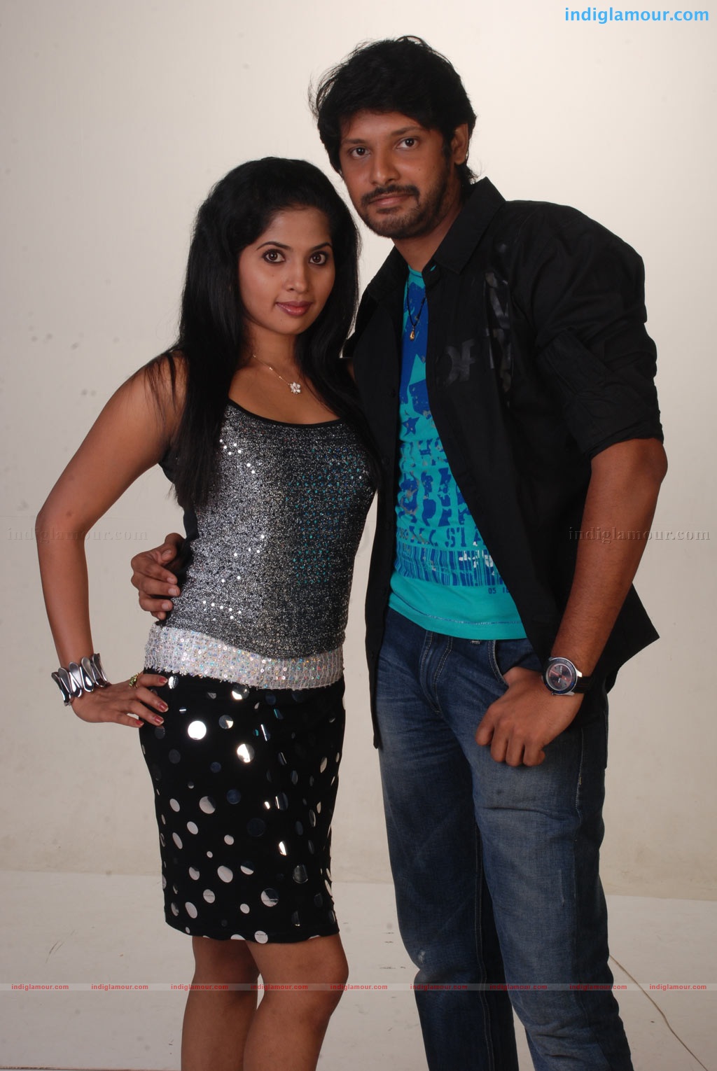 Oru Thuli Punnagai Movie hd photo
