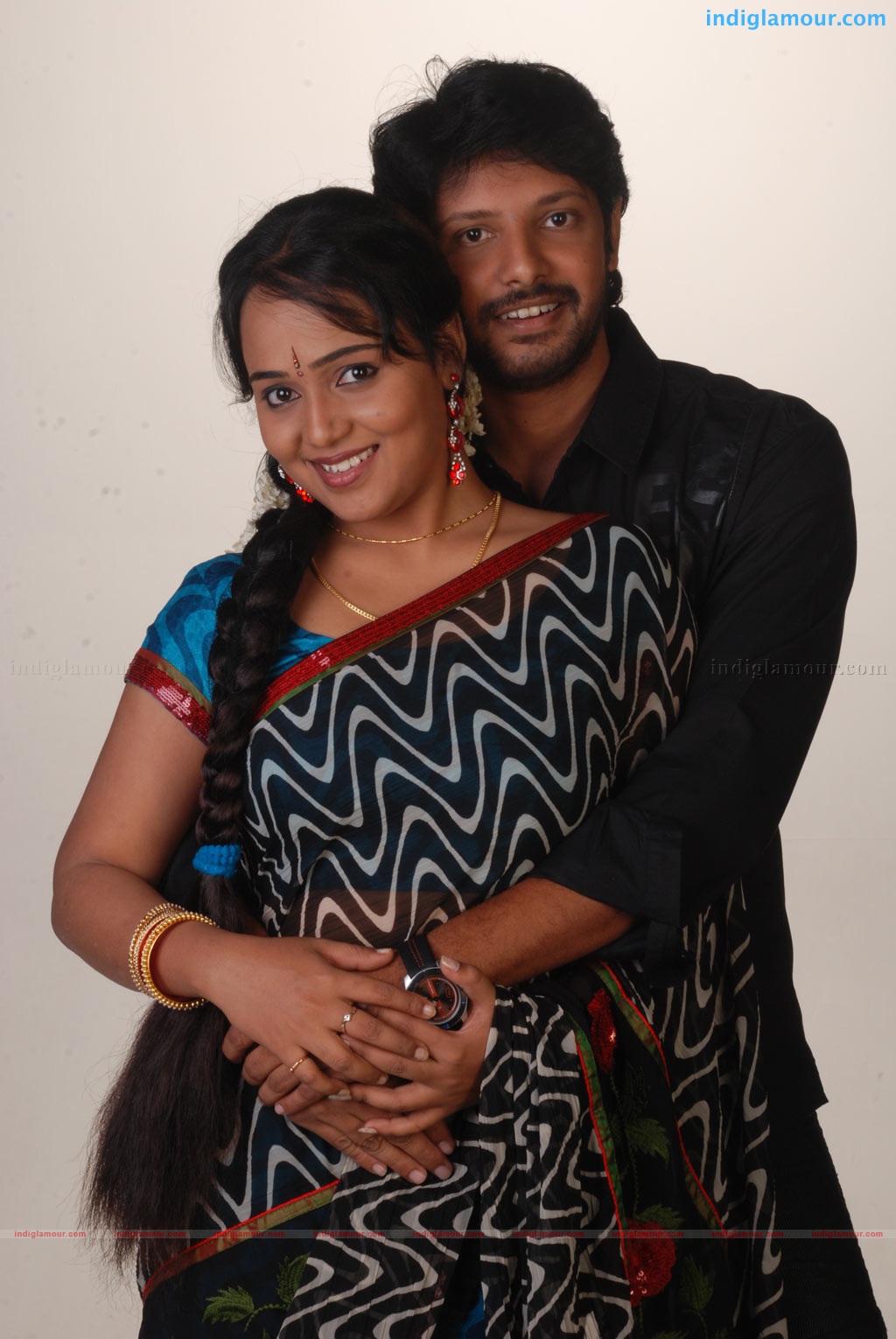 Oru Thuli Punnagai Movie hd photo