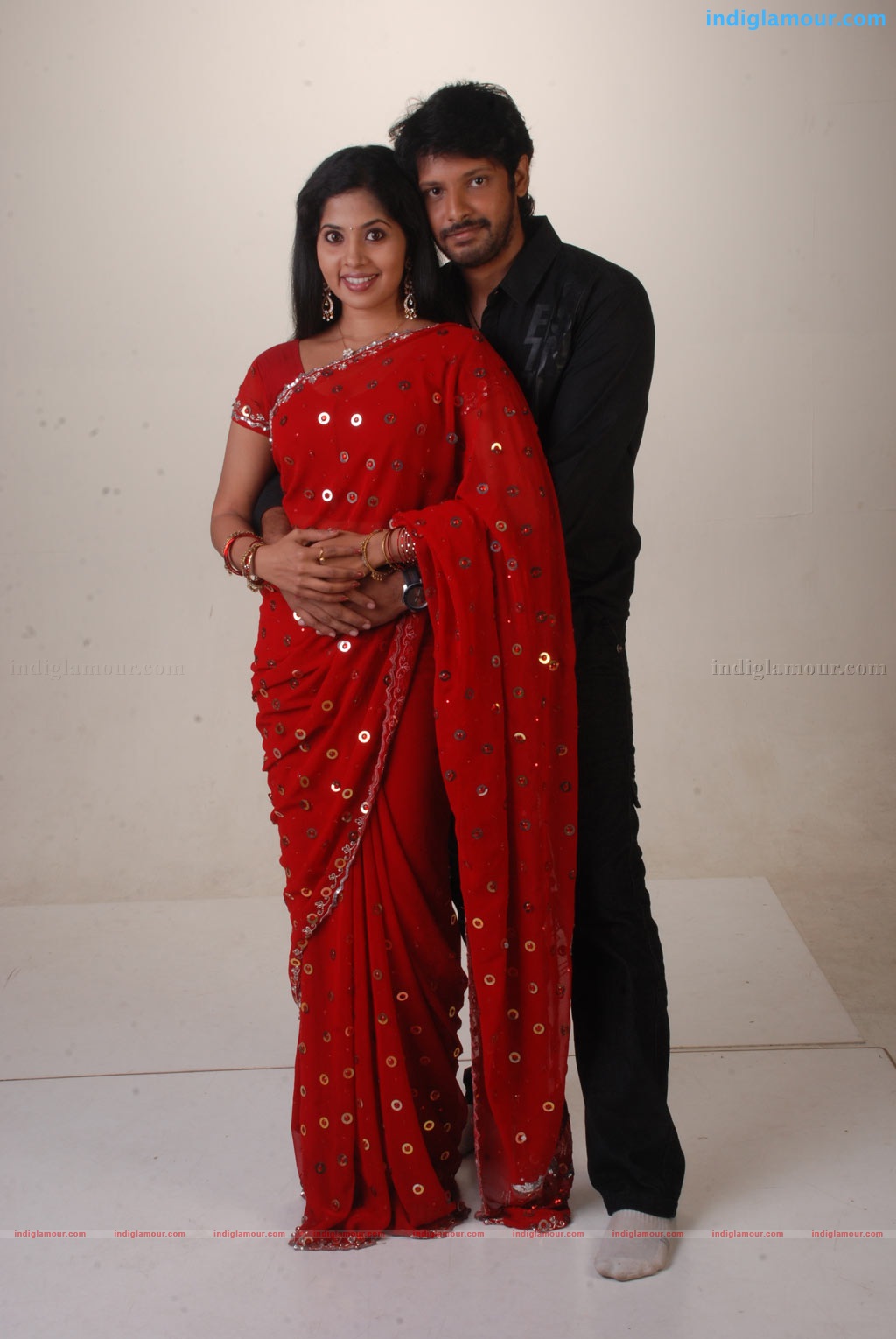 Oru Thuli Punnagai Movie hd photo