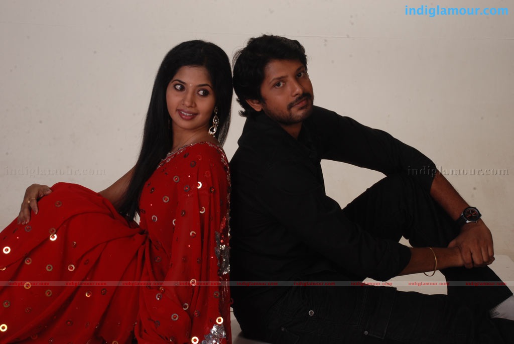 Oru Thuli Punnagai Movie hd photo
