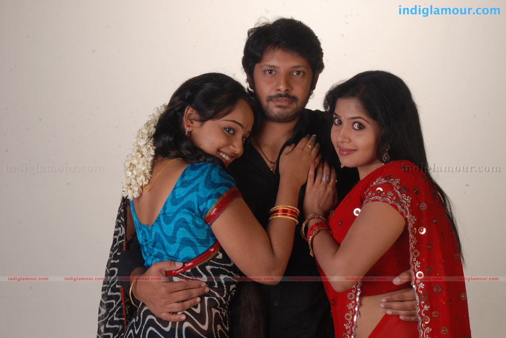 Oru Thuli Punnagai Movie hd photo