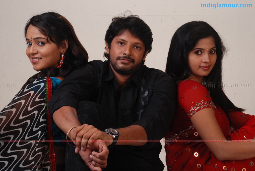 Oru Thuli Punnagai Movie hd photo
