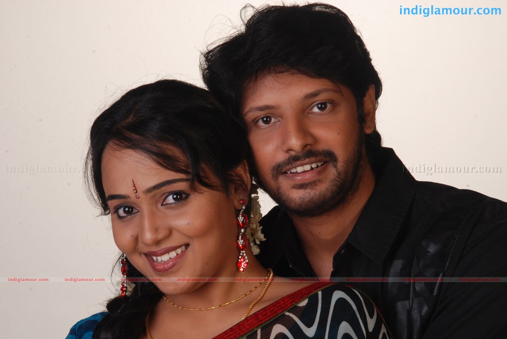 Oru Thuli Punnagai Movie hd photo