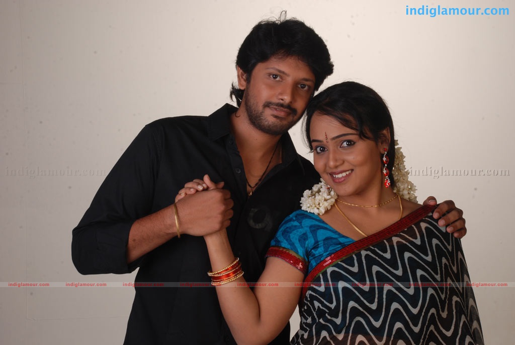 Oru Thuli Punnagai Movie hd photo