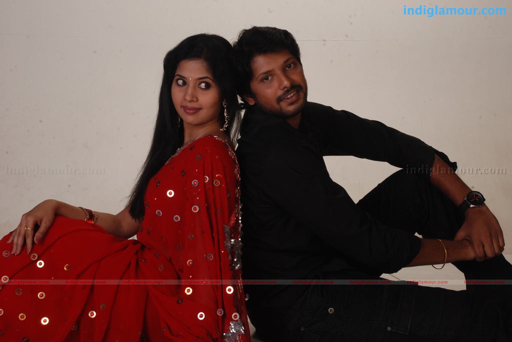 Oru Thuli Punnagai Movie hd photo