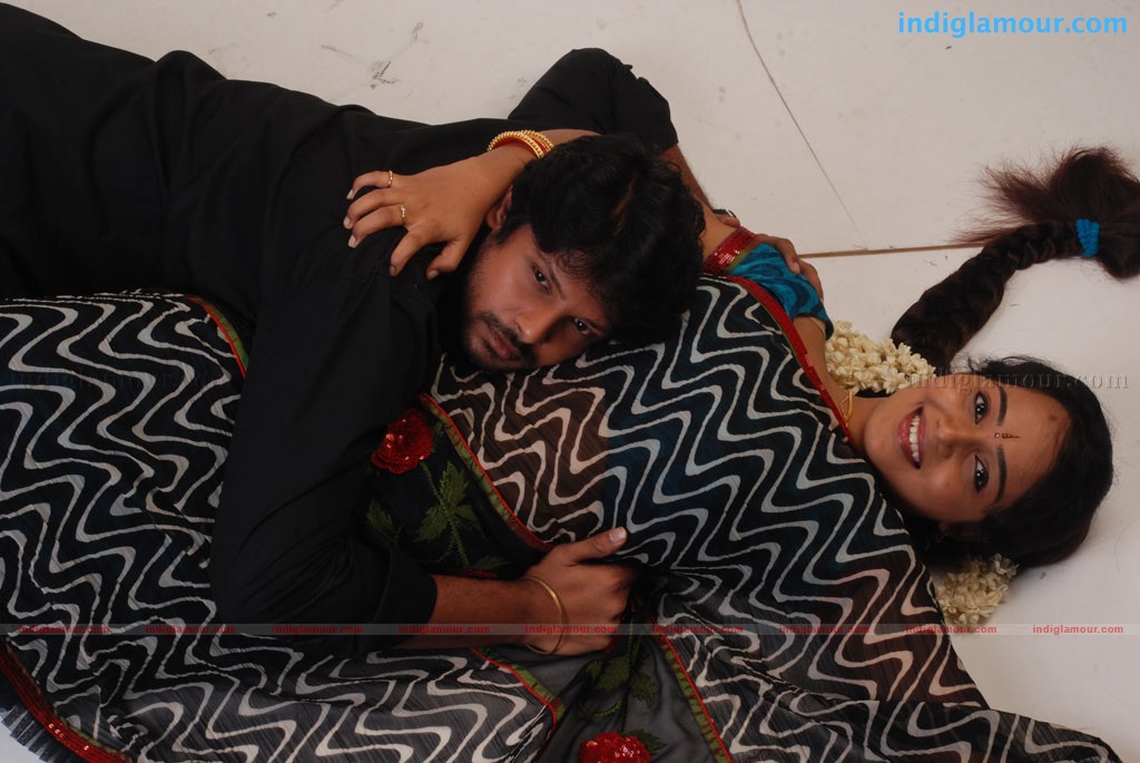 Oru Thuli Punnagai Movie hd photo