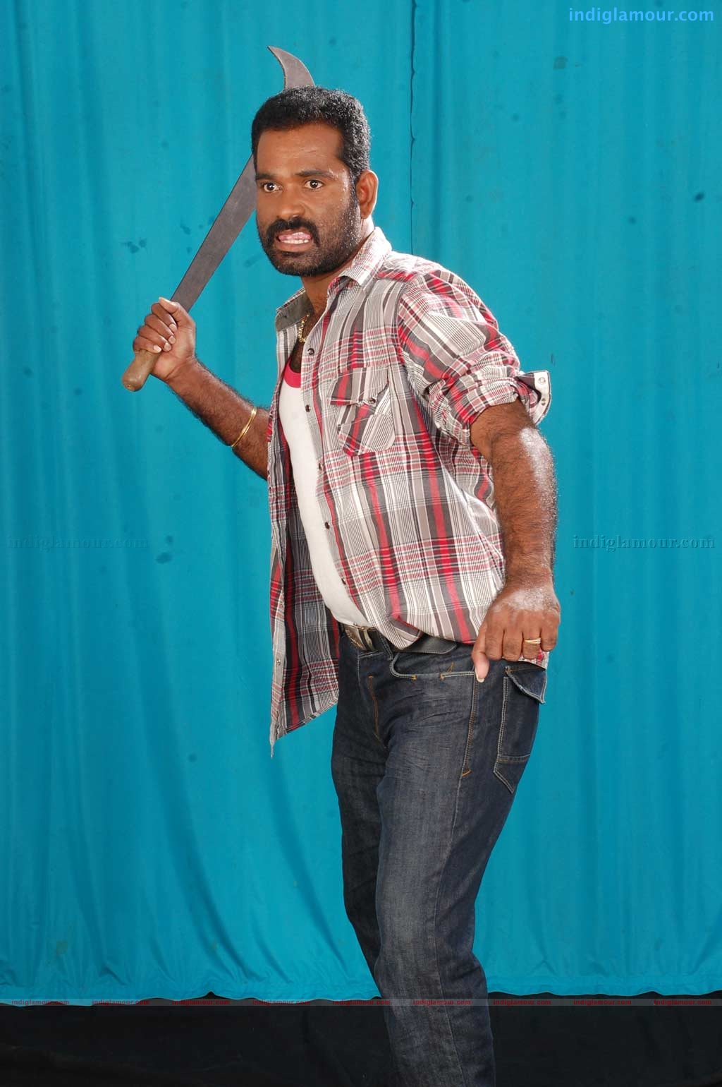 Pudhiya Theerpu Movie hd photo