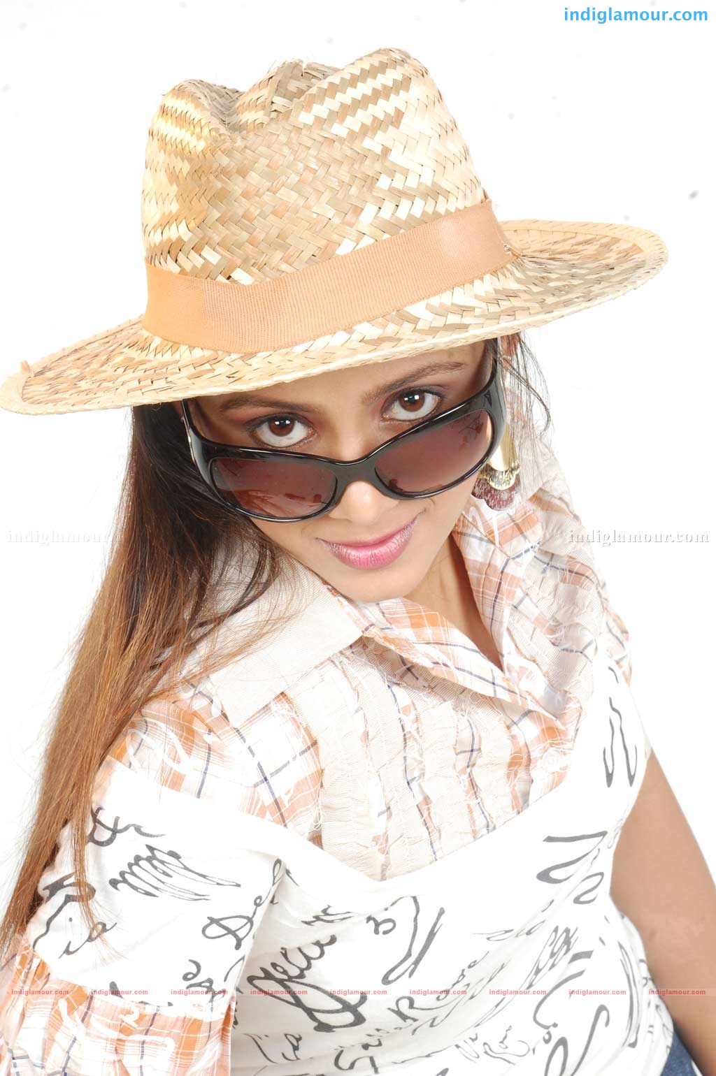 Pudhiya Theerpu Movie hd photo