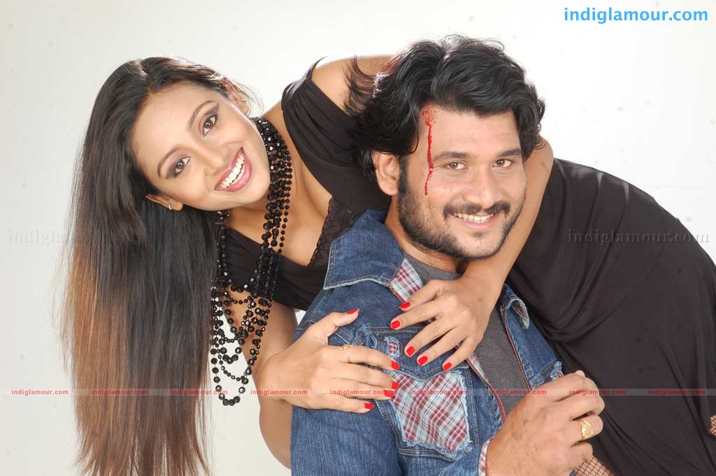 Pudhiya Theerpu Movie hd photo
