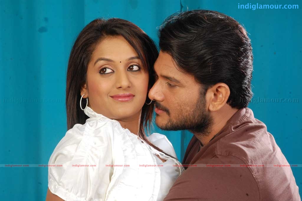 Pudhiya Theerpu Movie hd photo