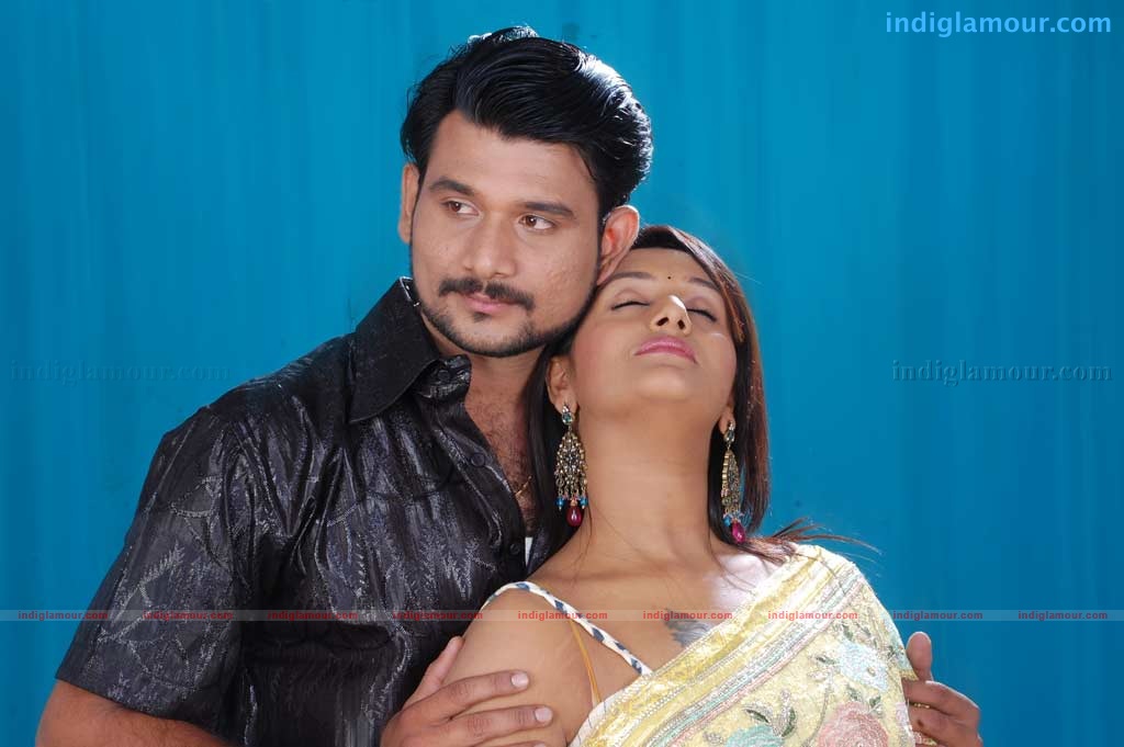 Pudhiya Theerpu Movie hd photo
