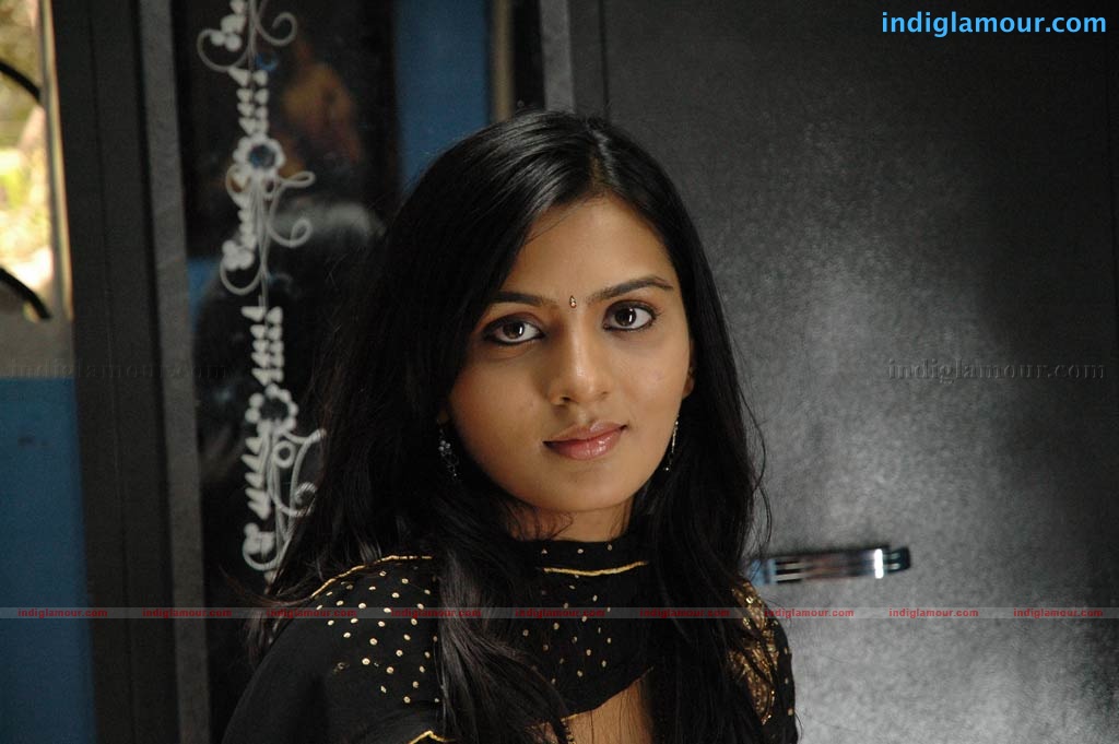 Vaadapoda Movie hd photo