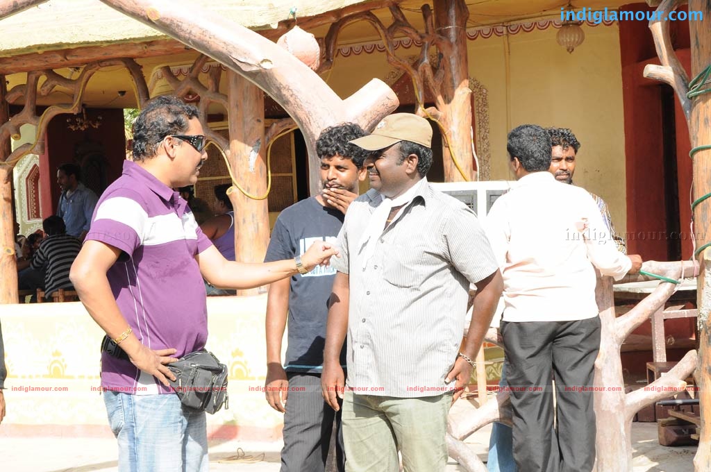 Vaadapoda Movie hd photo