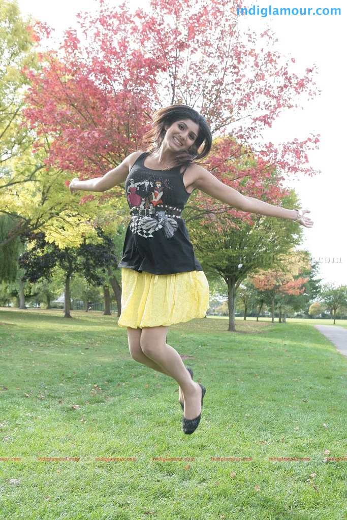 Marupadiyum Oru Kadhal Movie hd photo