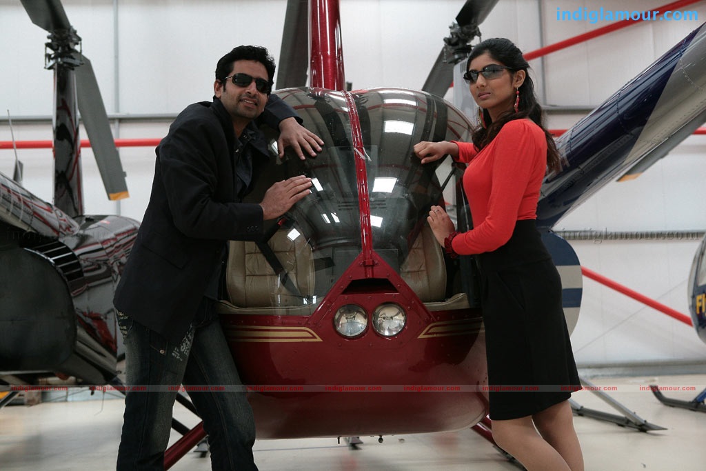 Marupadiyum Oru Kadhal Movie hd photo