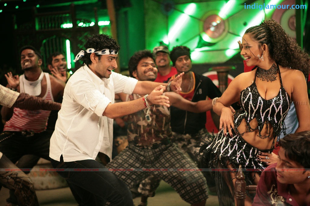 Marupadiyum Oru Kadhal Movie hd photo
