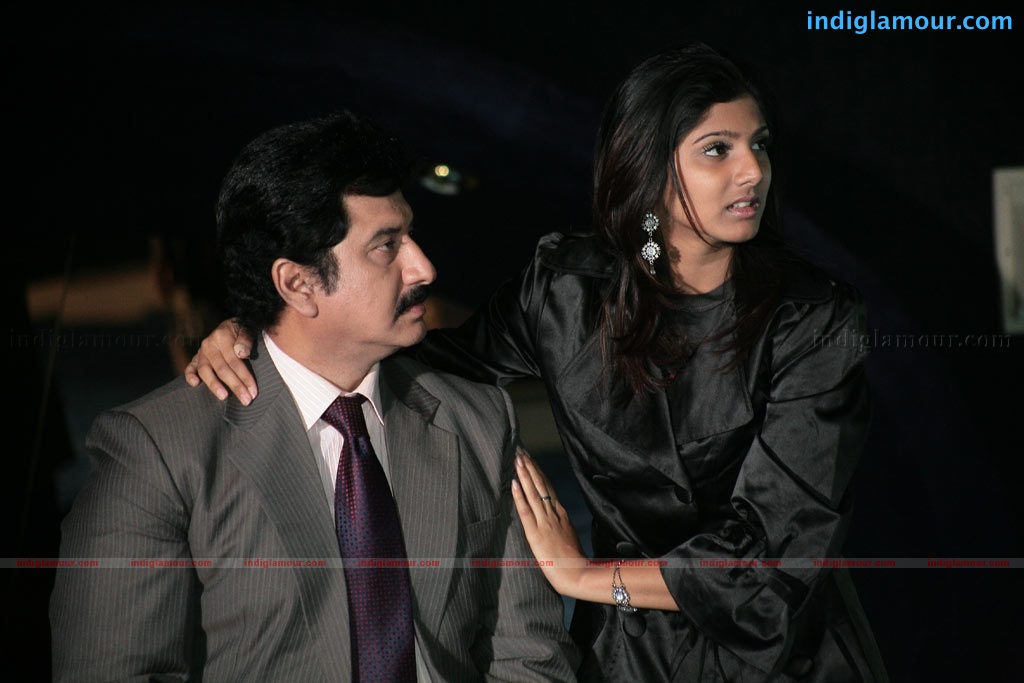 Marupadiyum Oru Kadhal Movie hd photo